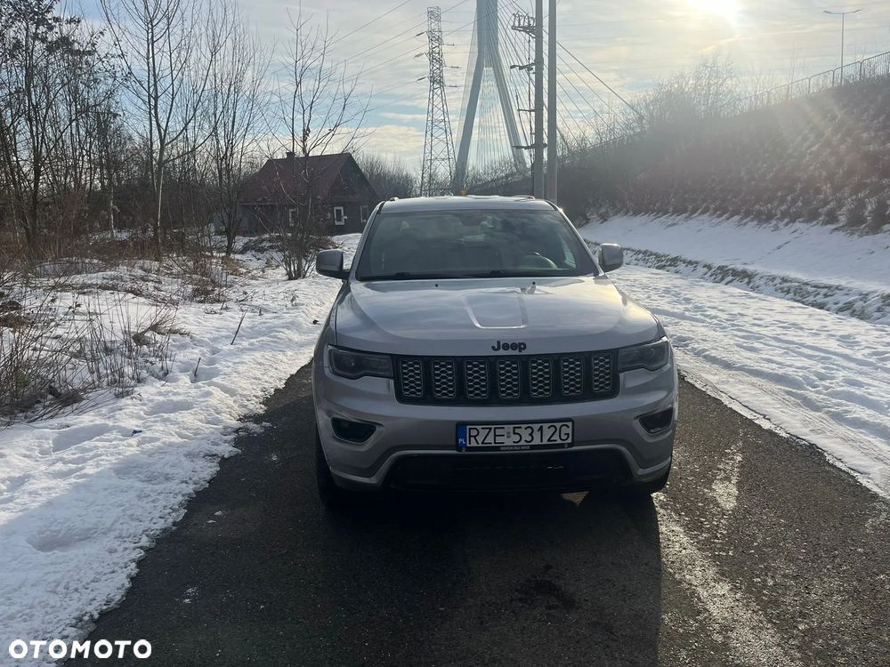 Jeep Grand Cherokee - 5