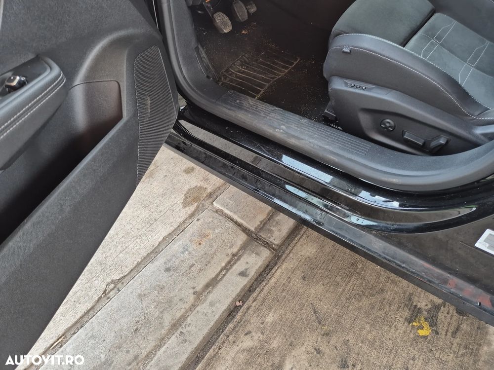 Opel Astra 1.2L Turbo Start/Stop GS - 9