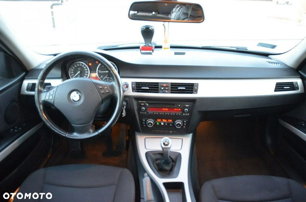 BMW Seria 3 - 19