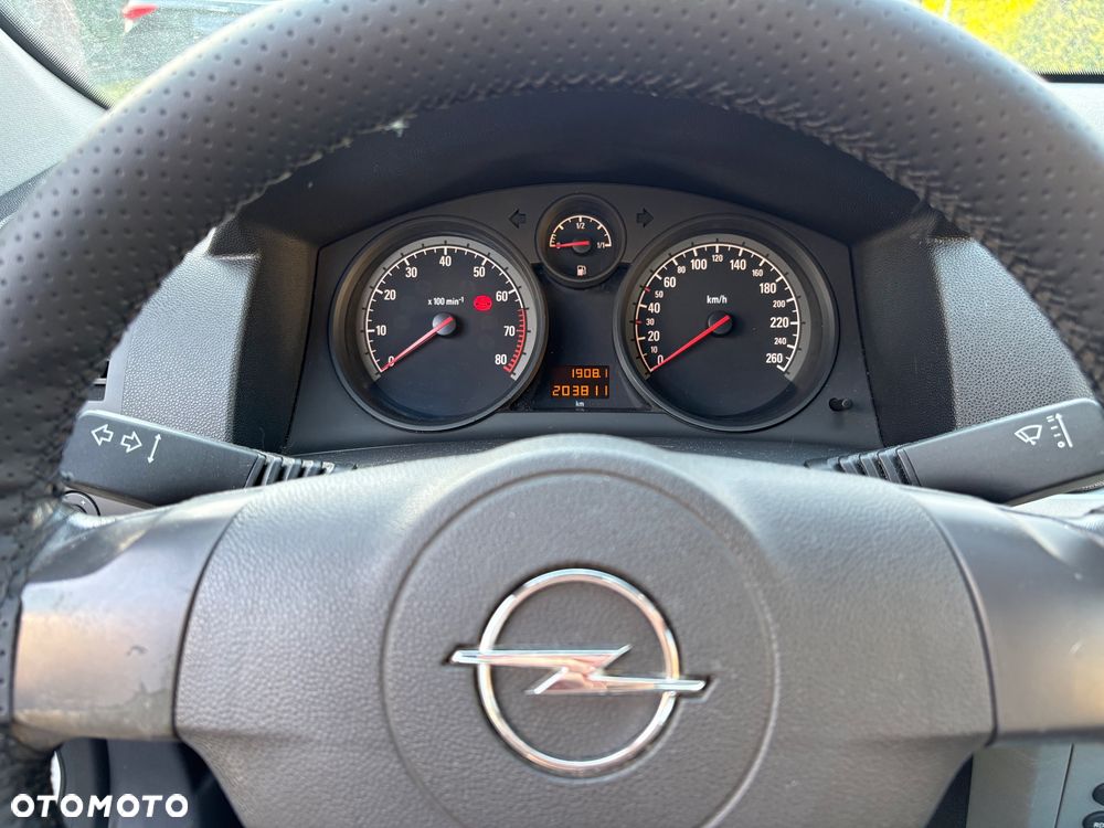 Opel Astra 1.4 - 8