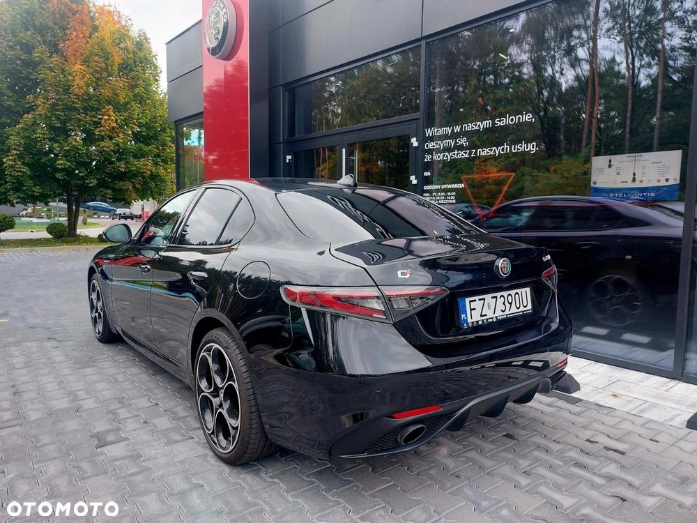 Alfa Romeo Giulia 2023 photo 3
