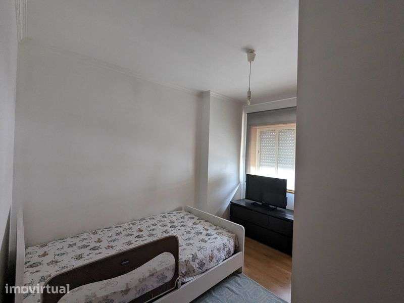 Apartamento T2 Mafamude, proximo de Santo Ovideo - Grande imagem: 5/11