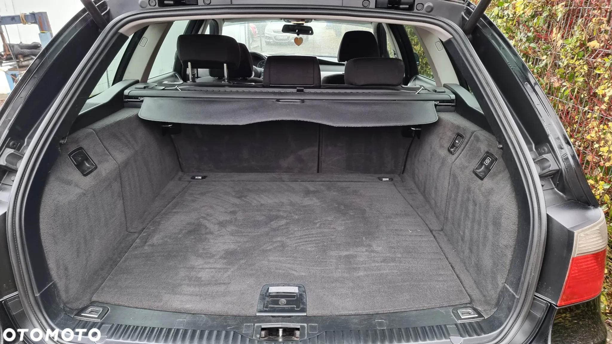BMW Seria 5 525d - 14