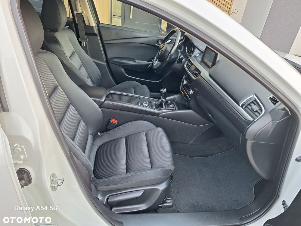 Mazda 6 - 8