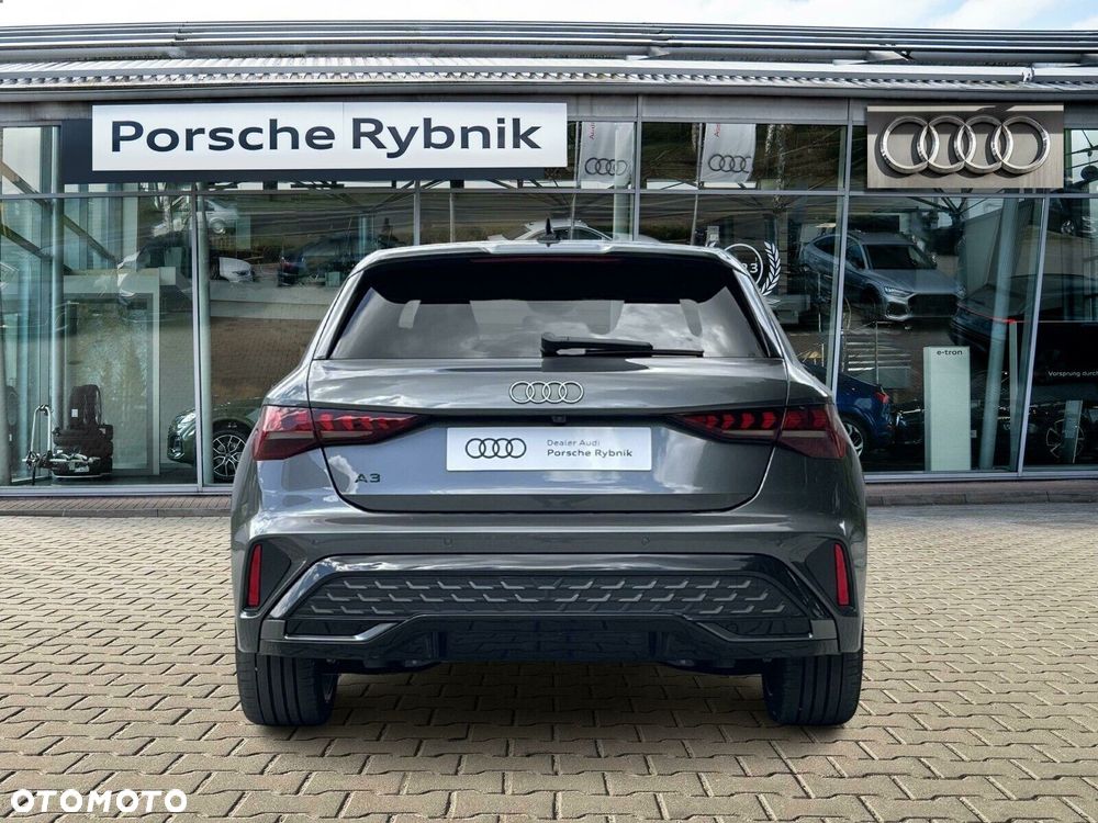 Audi A3 Sportback - 4