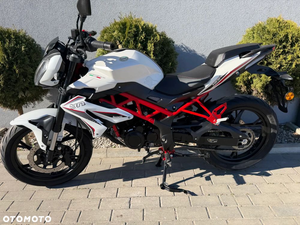 Benelli BN 125 - 10