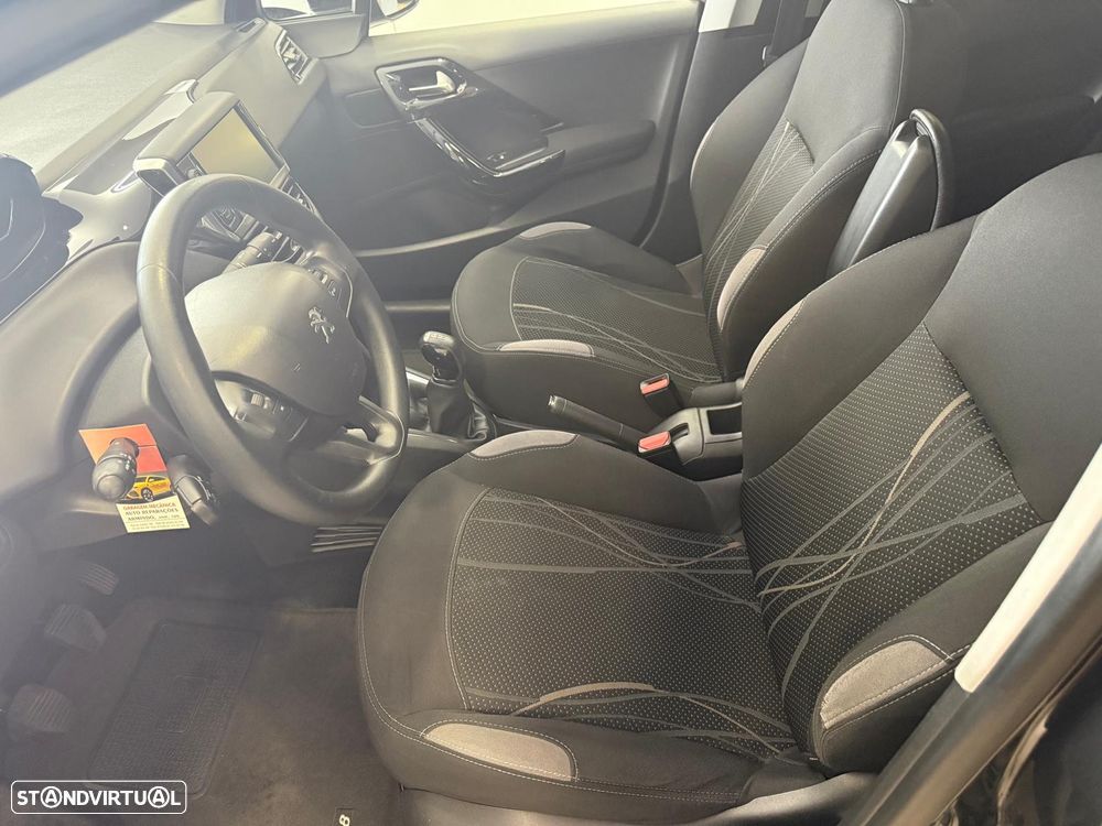 Peugeot 208 1.2 VTi Access - 8