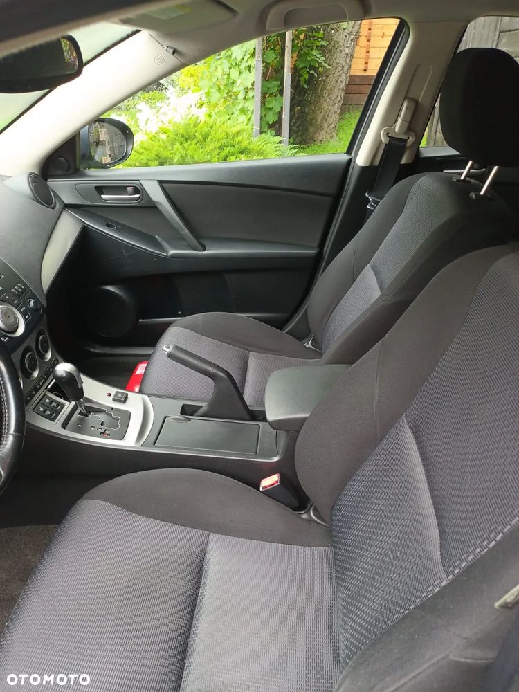 Mazda 3 2.0 Exclusive + - 9