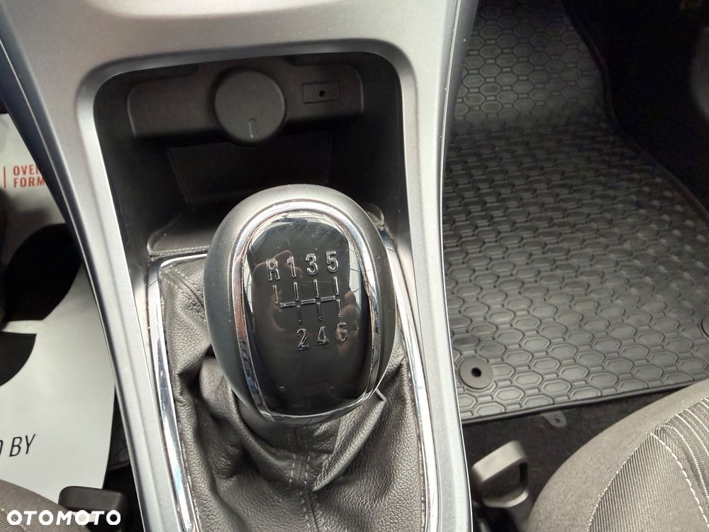 Opel Astra 1.7 CDTI DPF 150 Jahre - 18