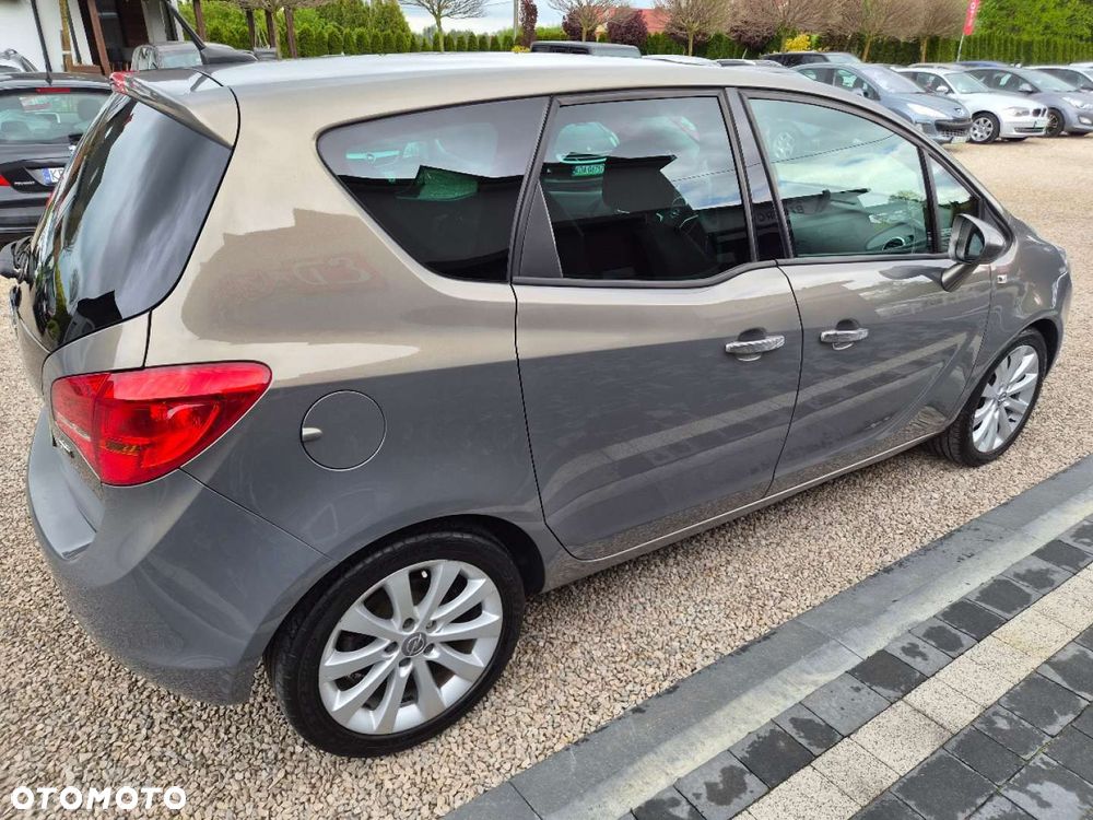 Opel Meriva - 10