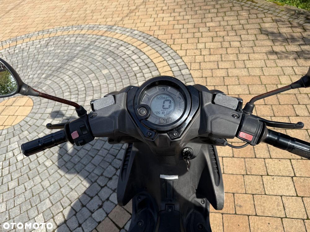 Yamaha Aerox - 5