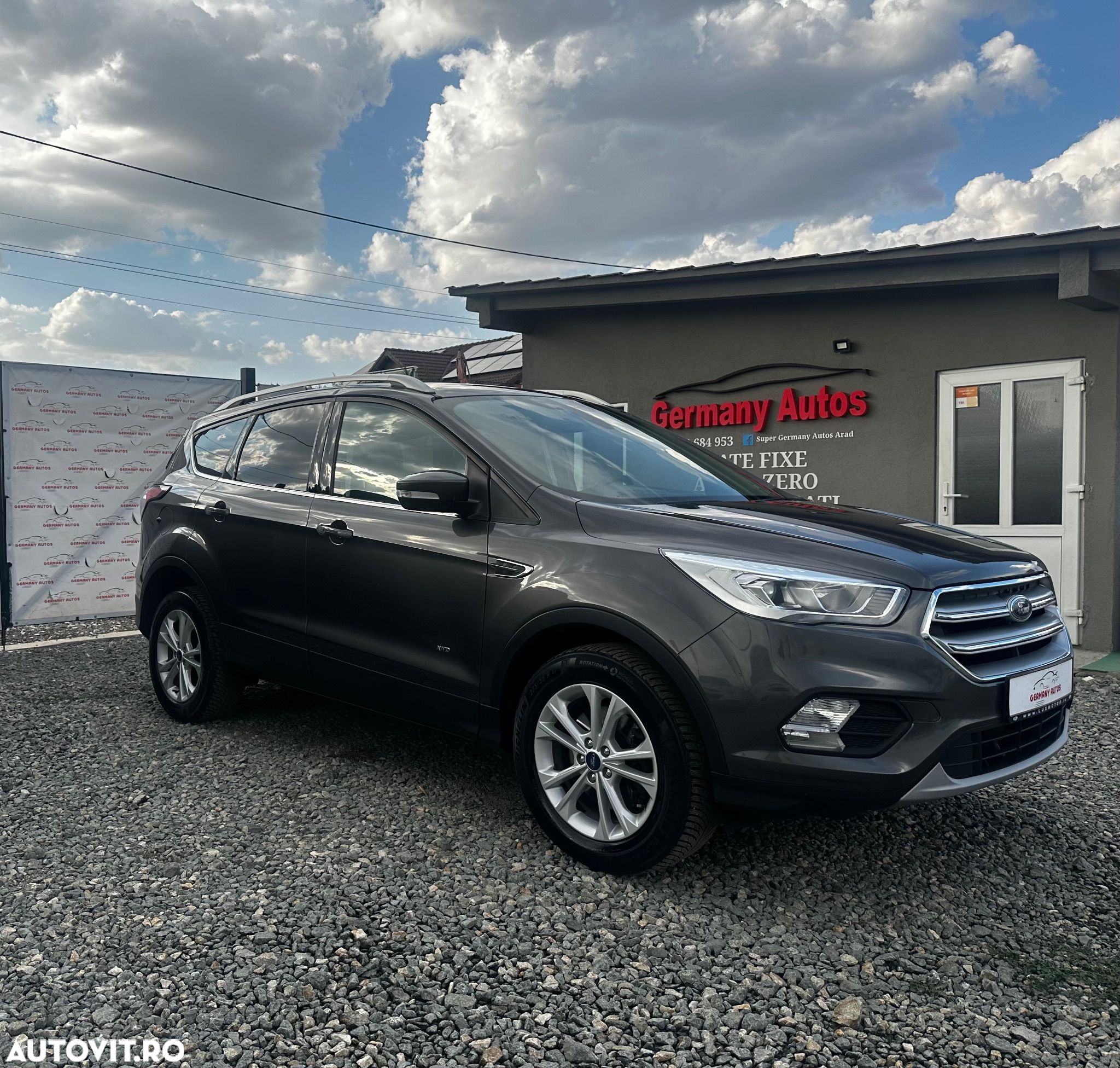 Ford Kuga 2.0 EcoBlue Aut. 4x4 TITANIUM - 1
