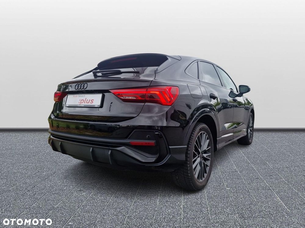 Audi Q3 Sportback - 27