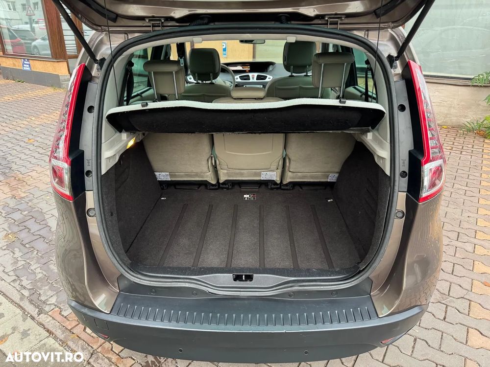 Renault Scenic - 8