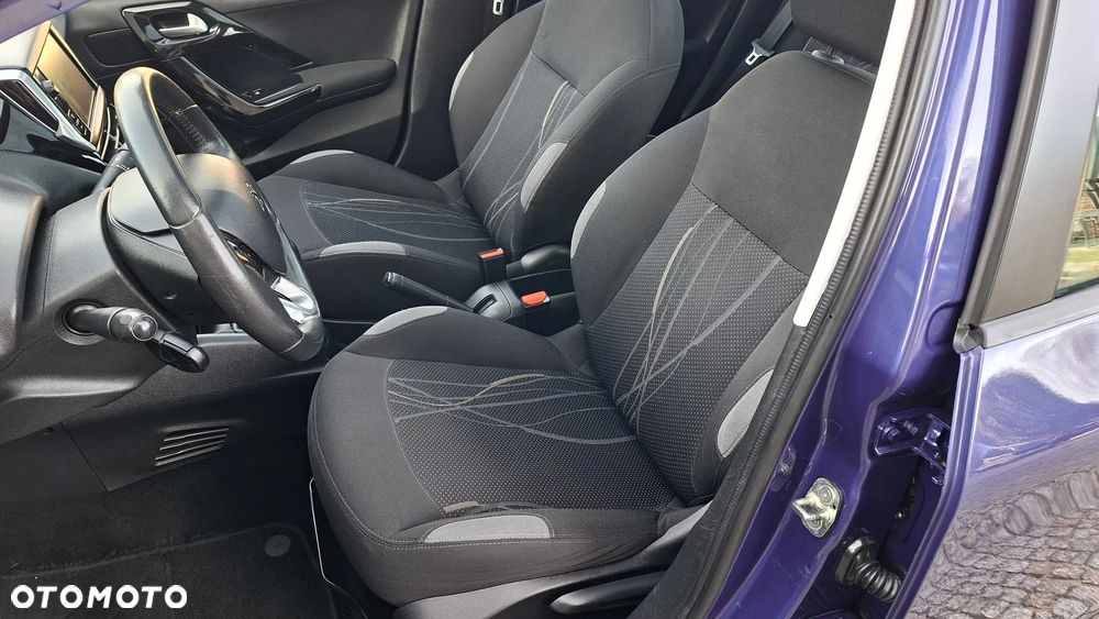 Peugeot 208 1.2 PureTech Allure - 23