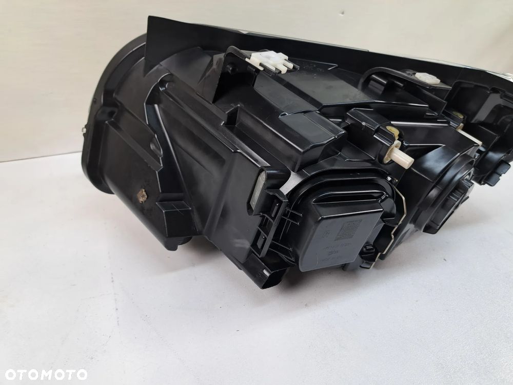 LAMPA PRAWY PRZÓD BMW X1 E84 XENON - 6