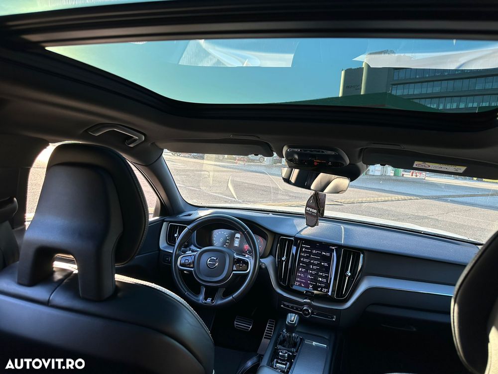 Volvo XC 60 D5 AWD R-Design - 10