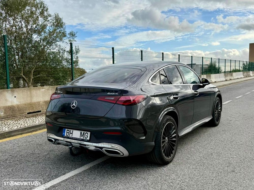 Mercedes-Benz GLC 300 de Coupe 4Matic - 4