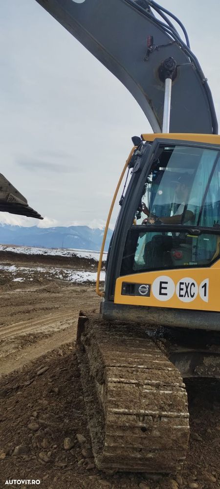 Volvo EC220DL - 10