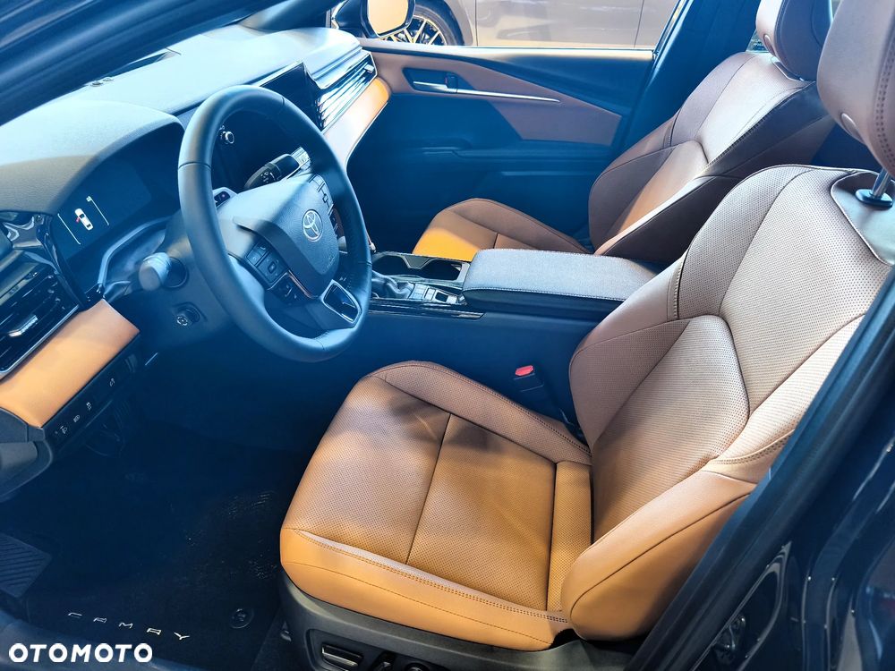 Toyota Camry 2.5 Hybrid Dynamic Force Prestige e-CVT - 6