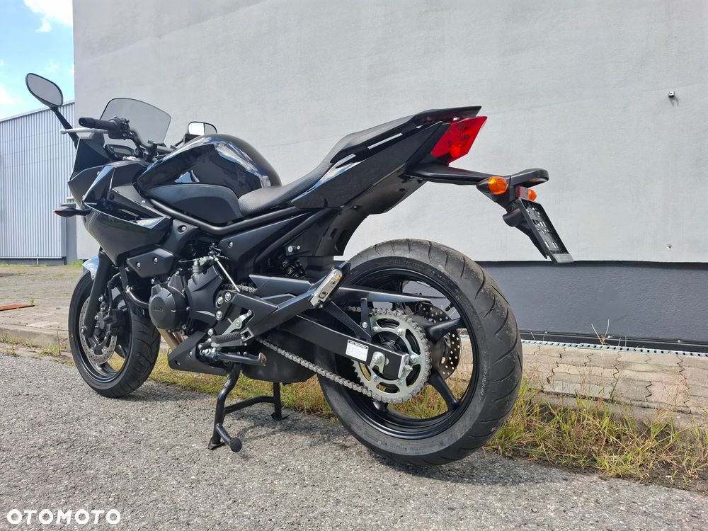 Yamaha XJ - 6