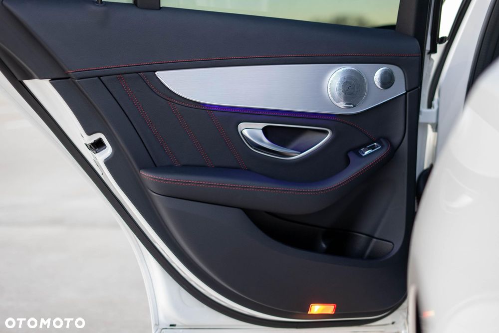 Mercedes-Benz Klasa C AMG 43 4Matic AMG TCT 9G - 30