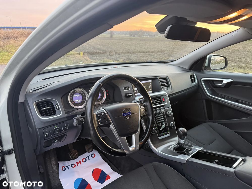 Volvo V60 D3 Edition - 10