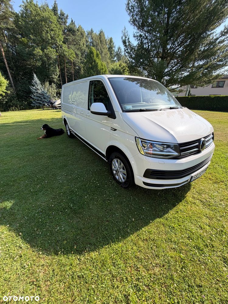 Volkswagen Transporter - 1