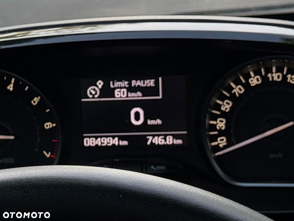 Peugeot 208 1.2 VTi Active - 16