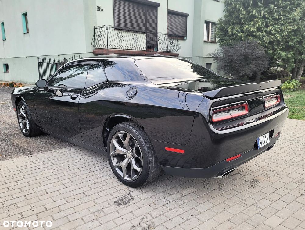 Dodge Challenger - 5