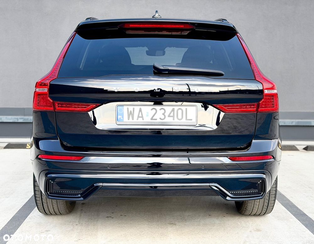 Volvo XC 60 B5 B AWD Plus Dark - 8