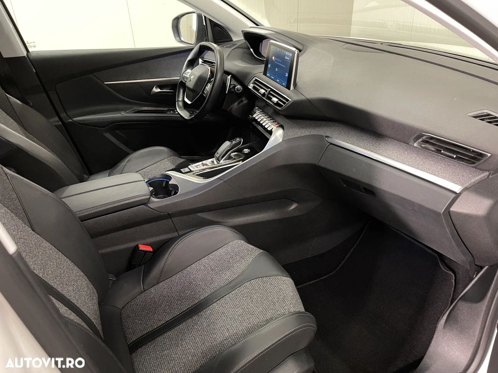 Peugeot 5008 - 11