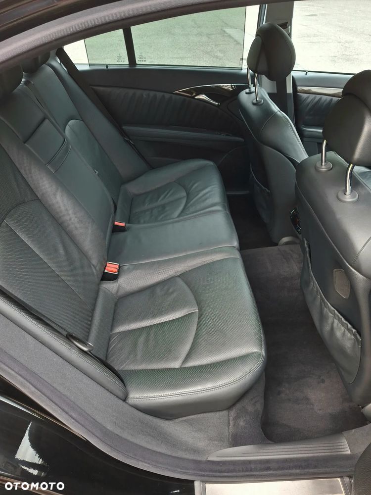 Mercedes-Benz Klasa E 500 Avantgarde Sport Edition - 12