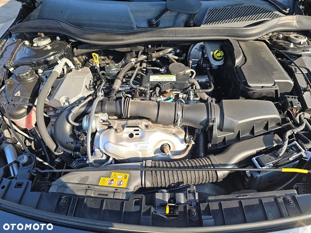 Mercedes-Benz GLA 250 4Matic 7G-DCT AMG Line - 14