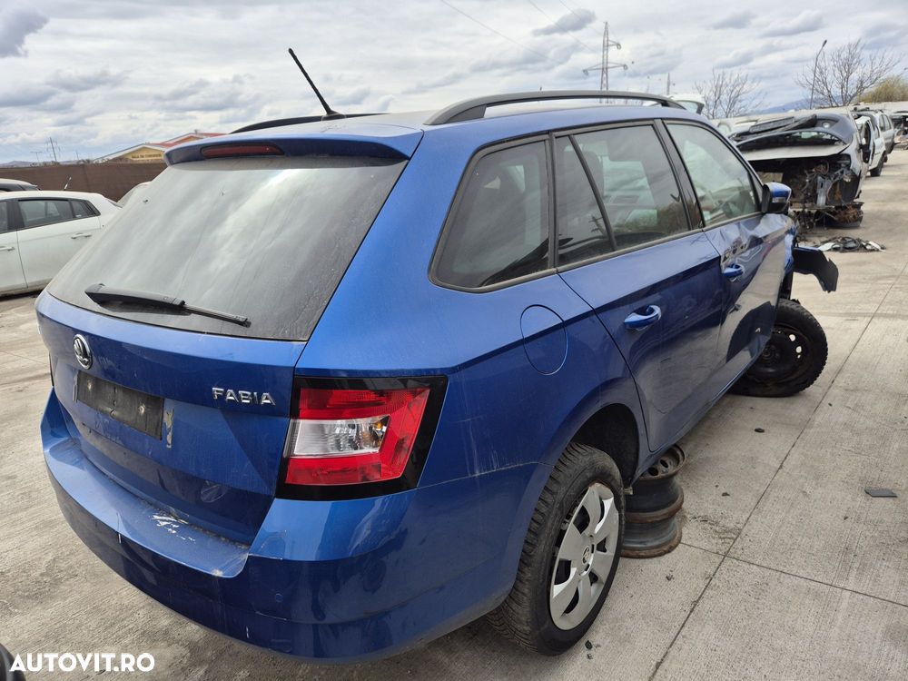 Dezmembram Skoda Fabia 3 2017 1.0 Benzina CHY - 4