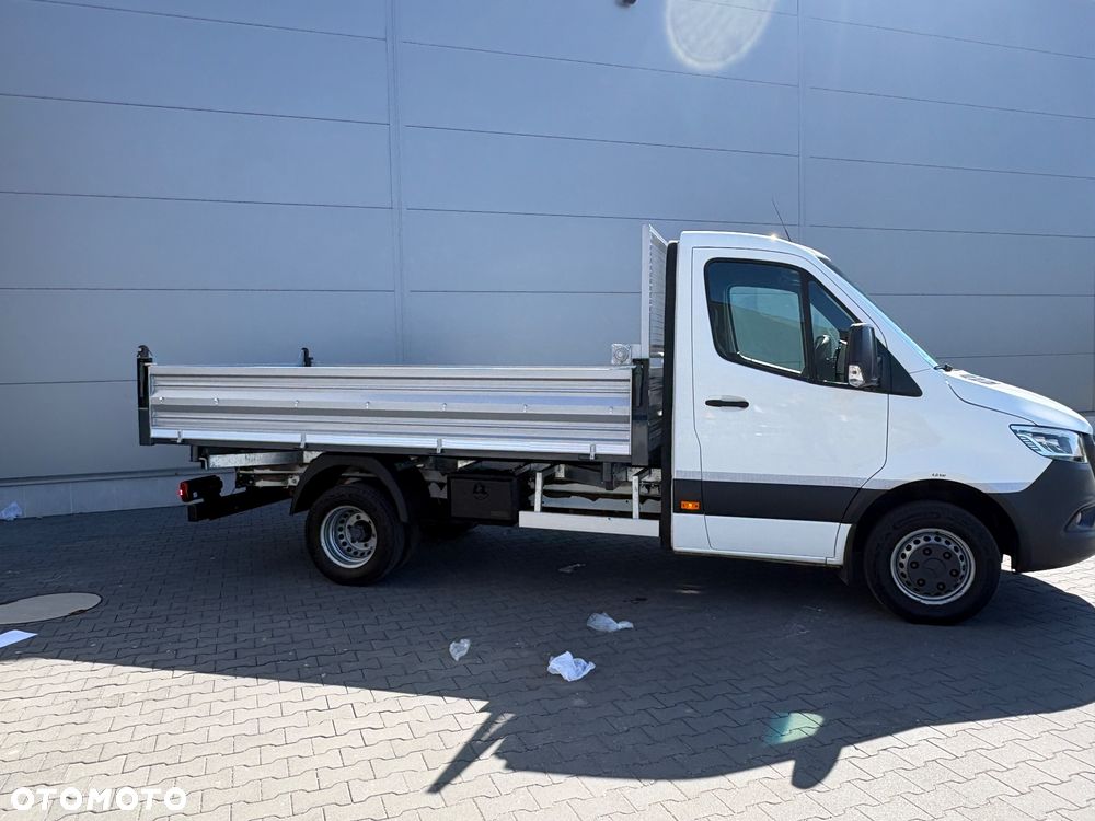 Mercedes-Benz Sprinter 519 - 13
