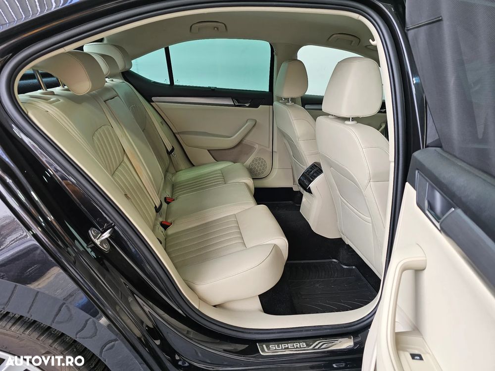 Skoda Superb 2.0 TDI 4X4 DSG Style - 31