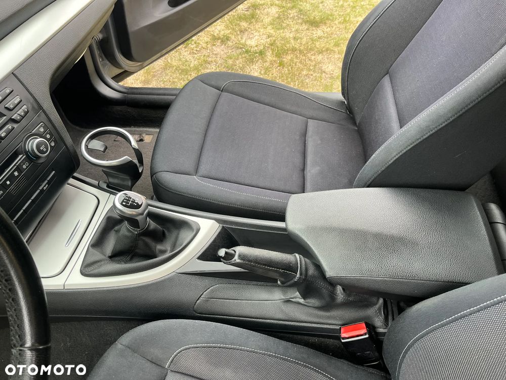 BMW Seria 1 - 17
