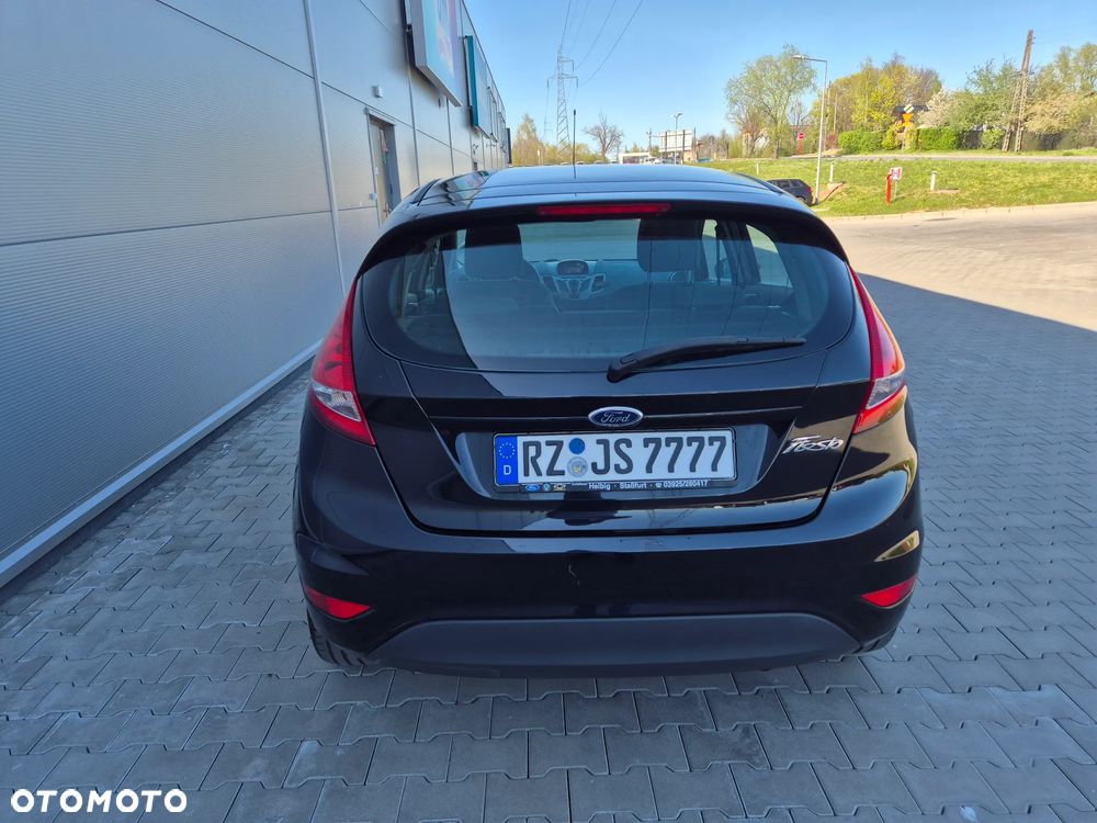 Ford Fiesta 1.25 Celebration - 6