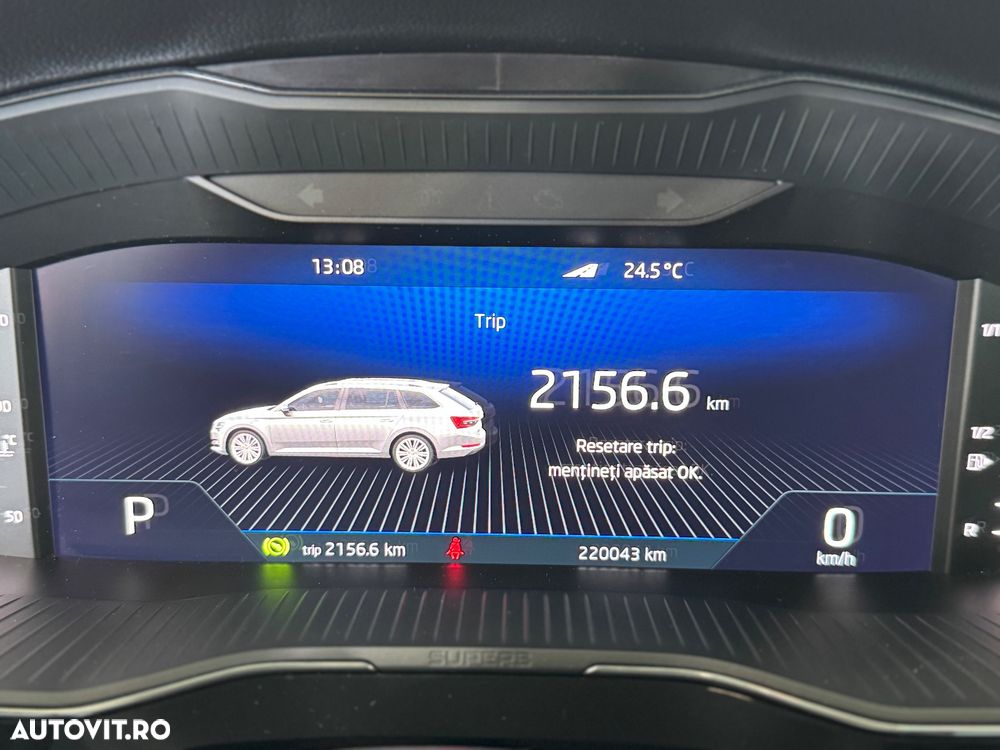 Skoda Superb 2.0 TDI DSG Style - 25