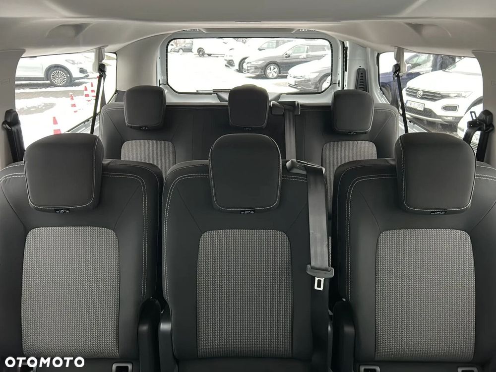 Volkswagen Transporter Kombi L2H1 M1 - 24