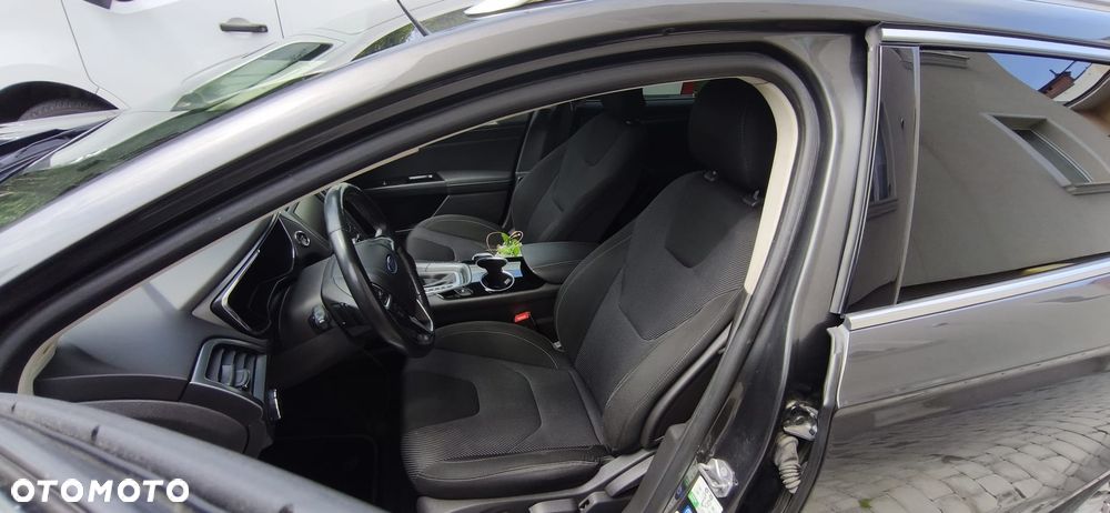 Ford Mondeo 2.0 TDCi Titanium PowerShift - 18