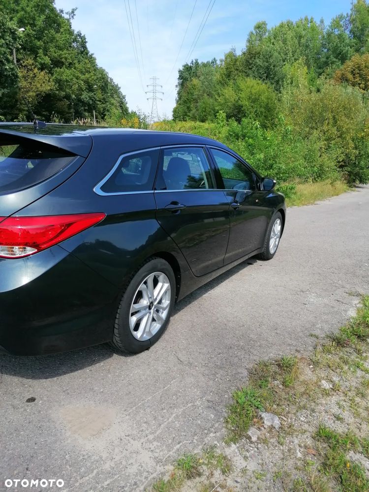 Hyundai i40 Kombi blue 1.7 CRDi Trend - 35