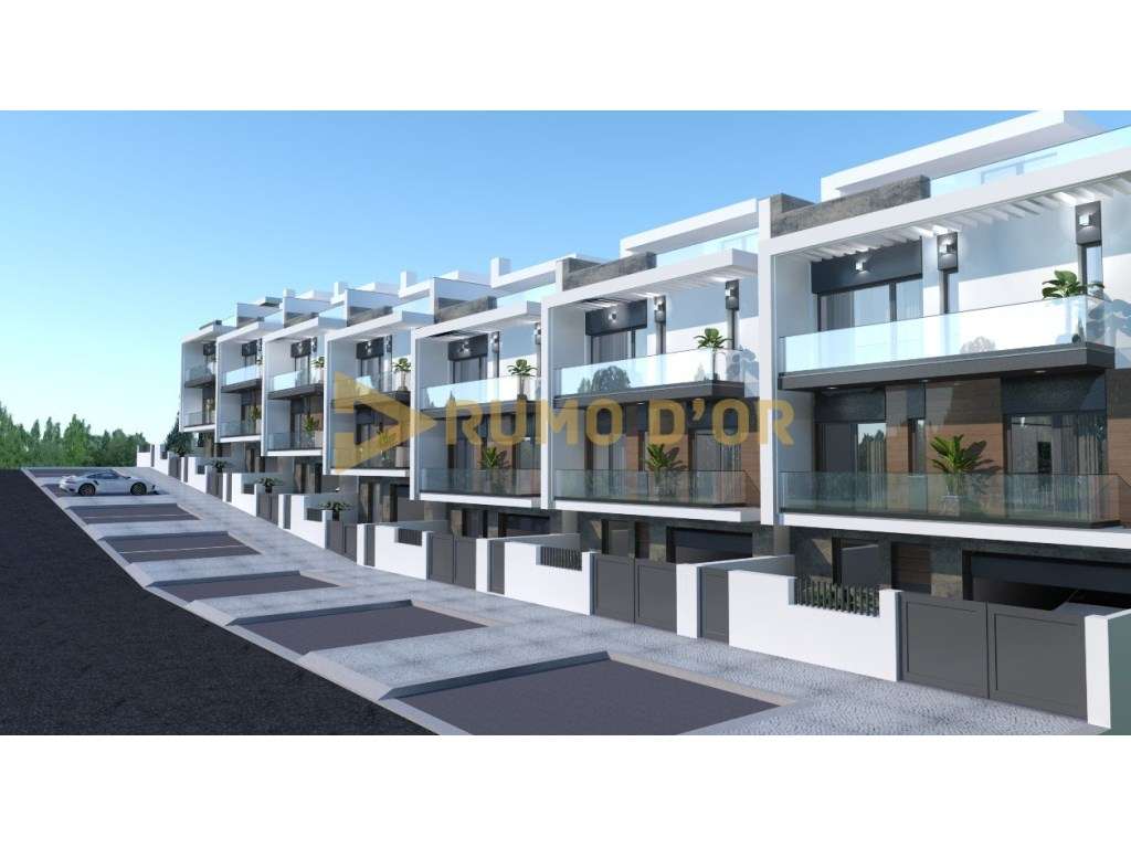 MORADIA T4 , Lote 22 . Com piscina, box e jardim 'CHAVE NA MÃO # - Grande imagem: 4/4