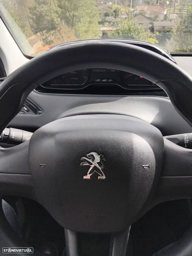 Peugeot 208 1.4 HDi Active - 9