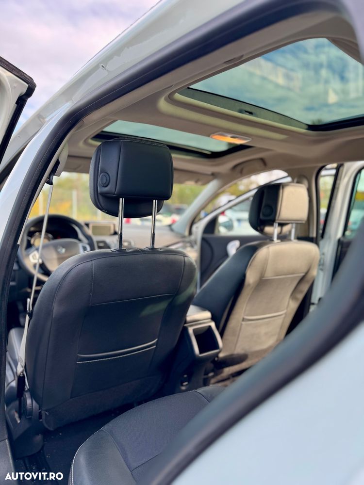 Renault Megane Grandtour ENERGY dCi 110 Start & Stopp Bose Edition - 12