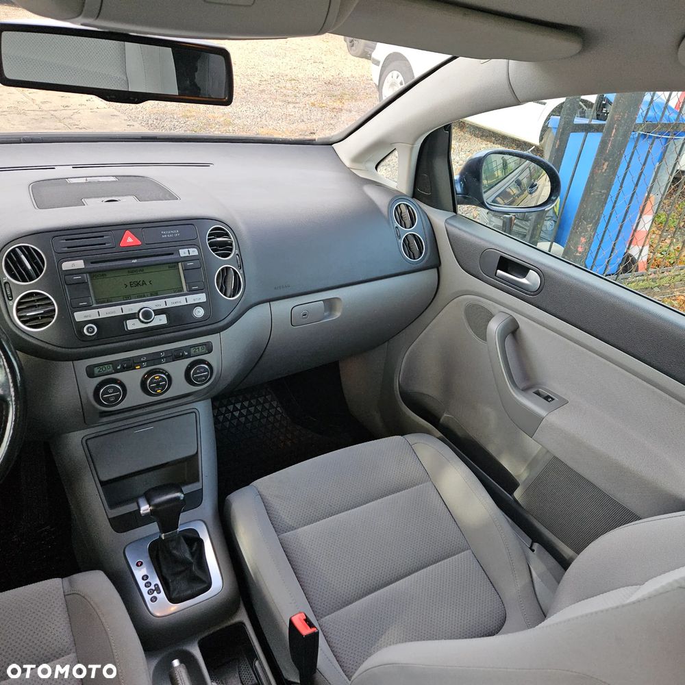 Volkswagen Golf Plus - 18