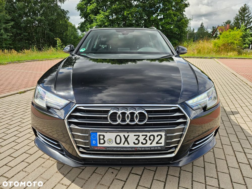 Audi A4 Avant 2.0 TDI ultra S tronic - 2