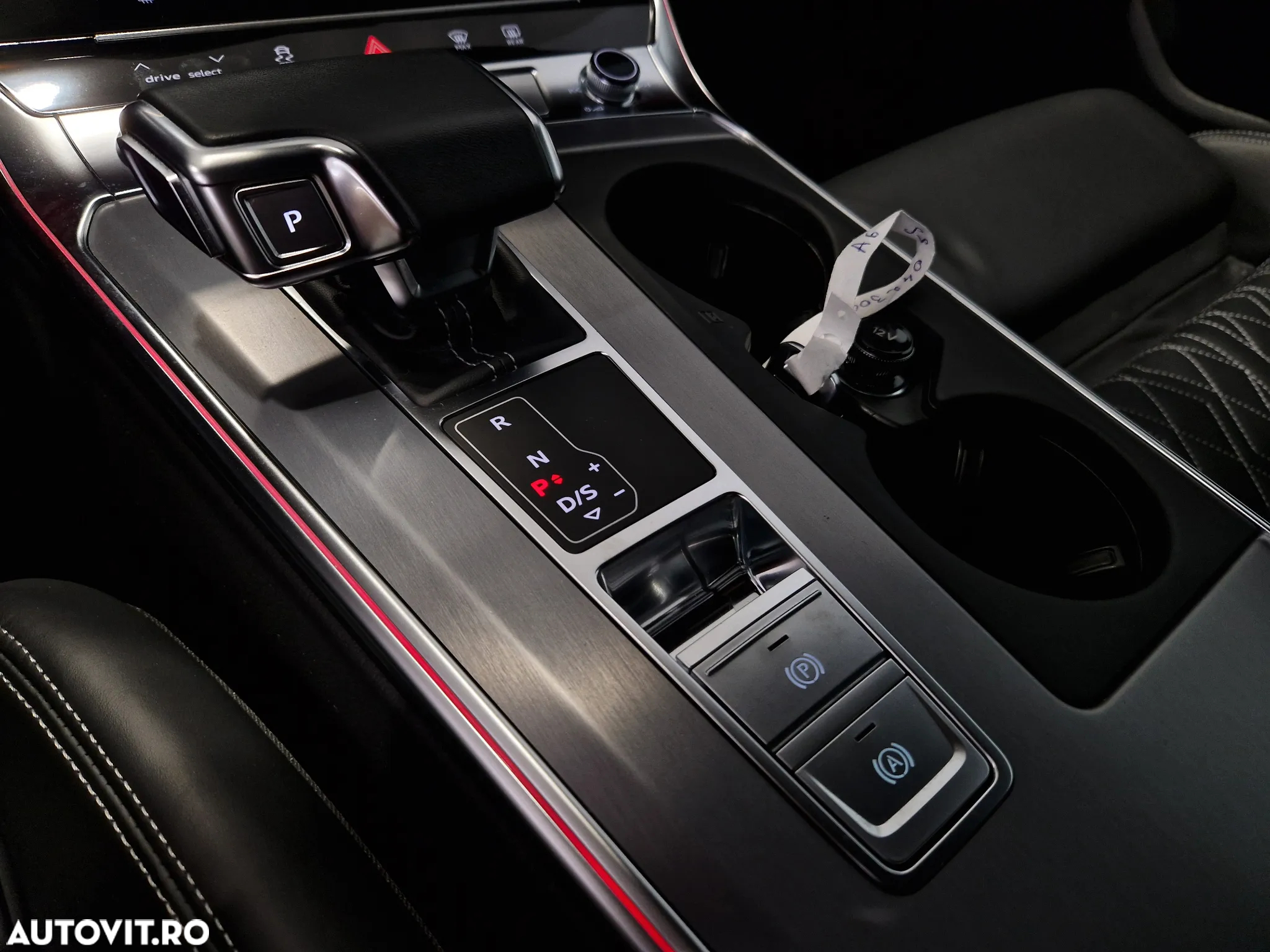 Audi A6 55 TFSI e quattro S tronic S line - 31