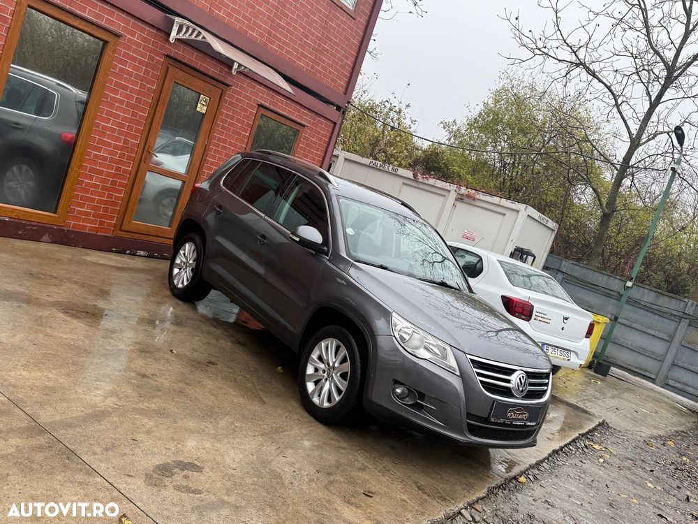Volkswagen Tiguan - 2